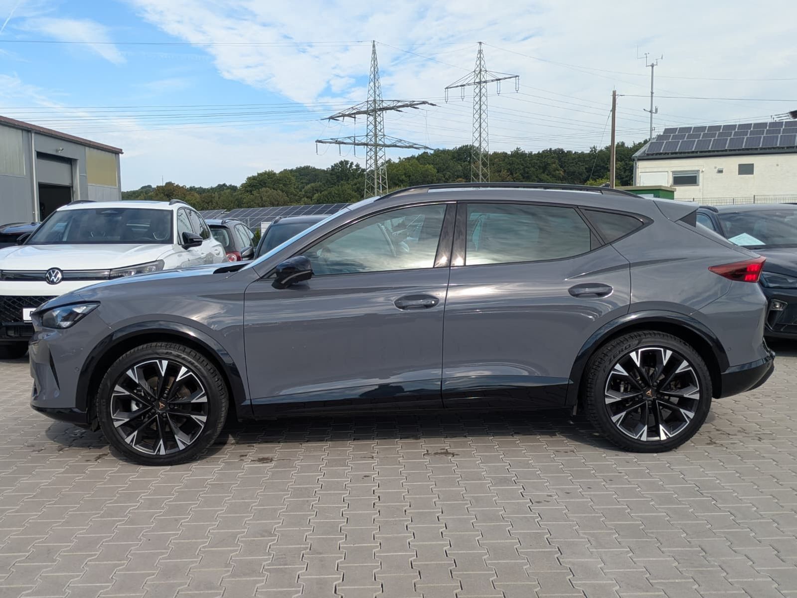 Vehicle image CUPRA Formentor 1.5 eTSI PANO*MATRIX*SENNH.*DINAM*360°