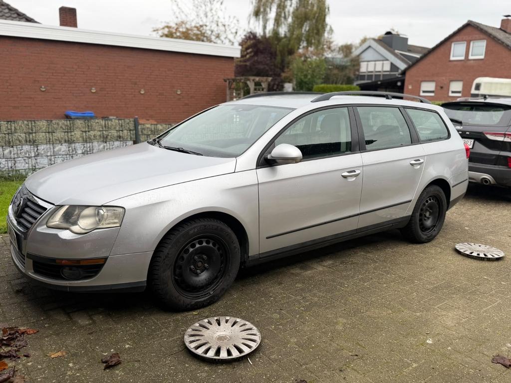 Volkswagen VW Passat Variant 1.6 FSI Automatik tüv Öl neu