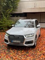 Audi Q7 4M - Audi Q7 4M mit Benzin-Antrieb