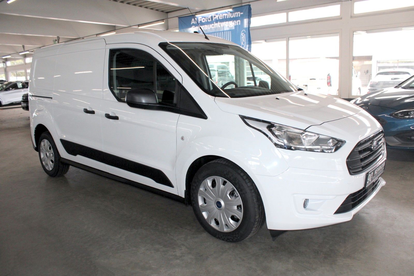 Fahrzeugabbildung Ford Transit Connect TREND L2 KLIMA PDC AHK
