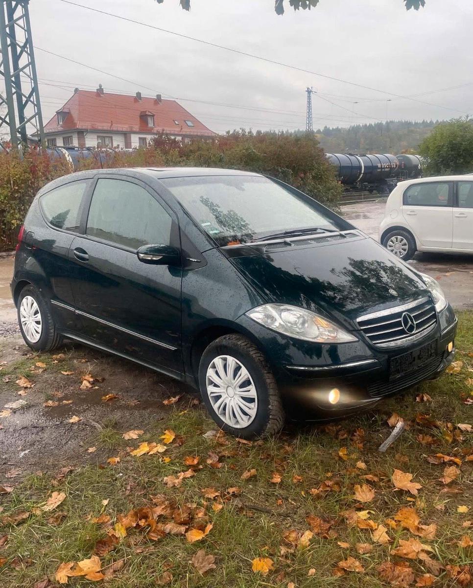 Mercedes-Benz A 180