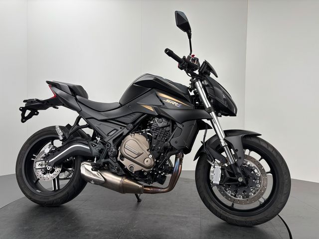 QJ Motor SRK 700 *A2-TAUGLICH *WENIG KILOMETER *1.HAND