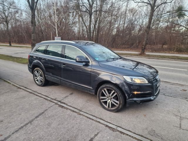 Audi Q7 3.0 TDI quattro*7SITZER*VOLL*TÜV 10-2024