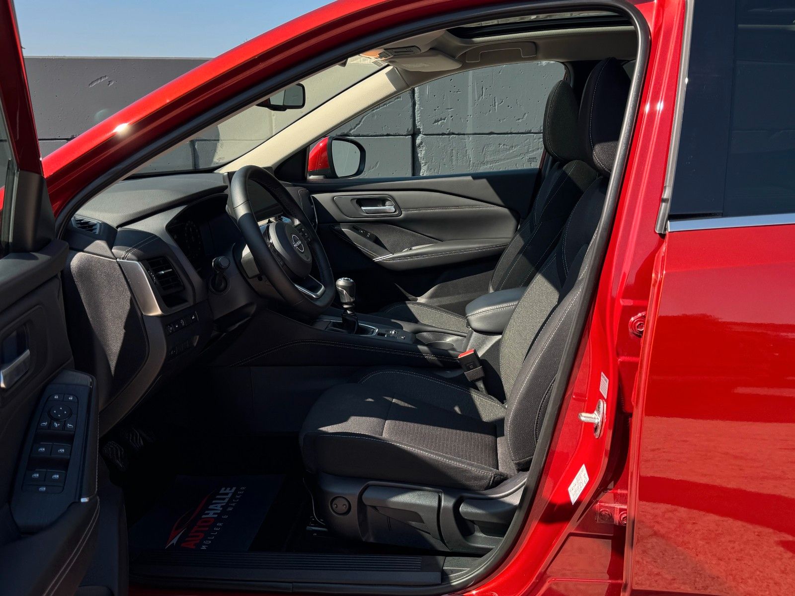 Fahrzeugabbildung Nissan Qashqai 1.3 DIG-T MHEV N-Connecta Pano 360° ACC