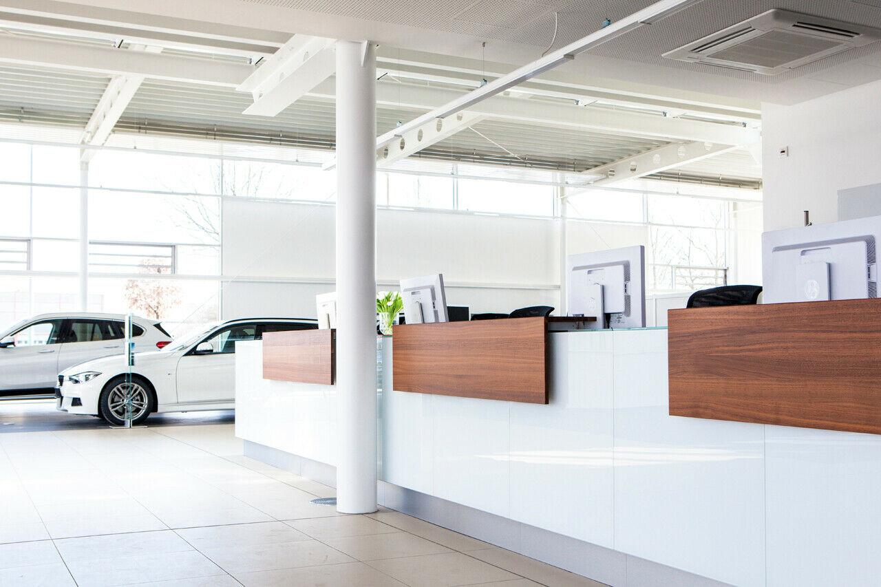 showroom-image-main