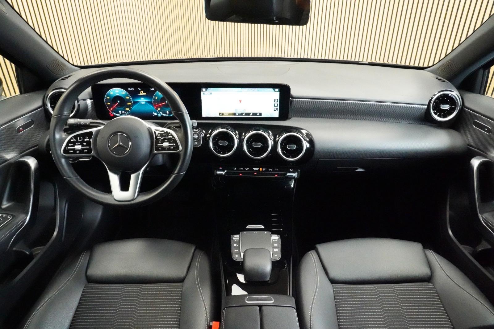 Mercedes-Benz A 250 +LED+MBUX+CARPLAY+DAB+CARBON+AUG. REALITY+