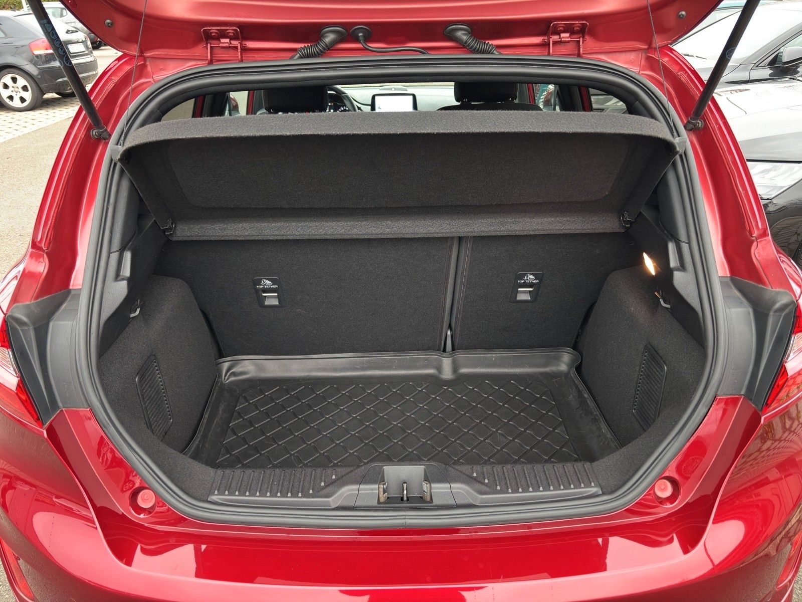 Fahrzeugabbildung Ford Fiesta ST-Line X 1.0 Eco Boost Ass. Paket LED B&