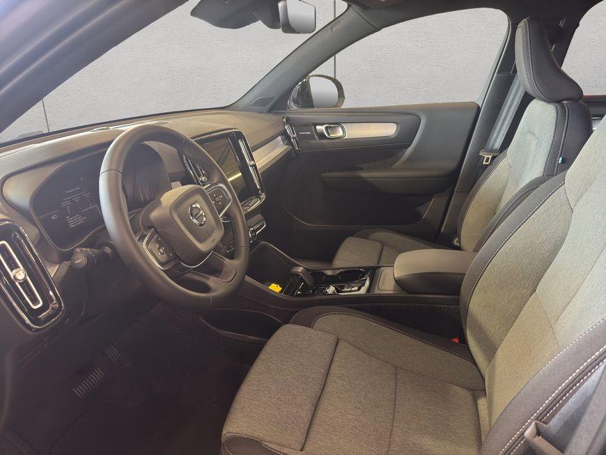 Volvo XC40 B3 B DKG Plus Dark 120 kW, 5-türig