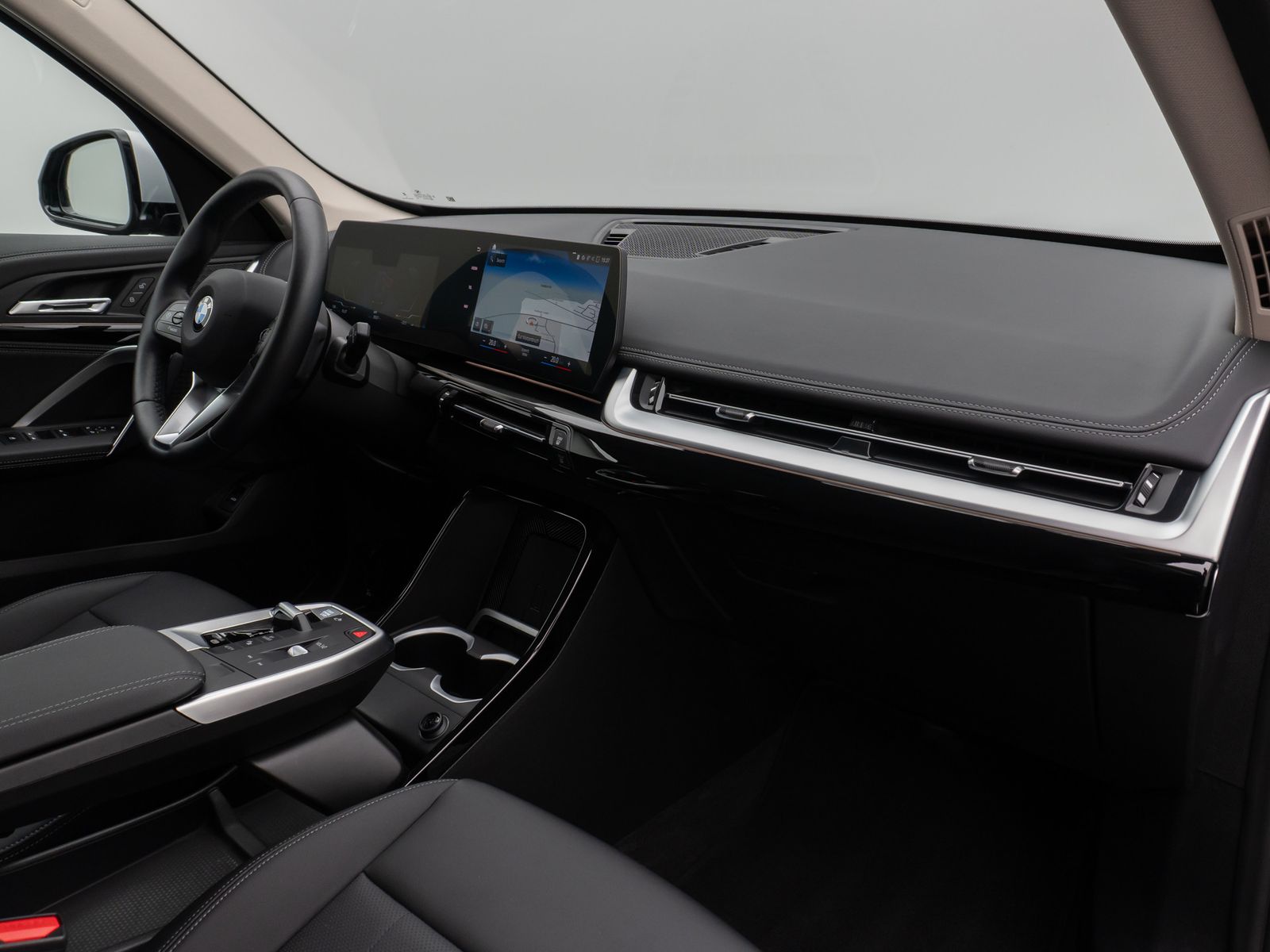 Fahrzeugabbildung BMW X1 sD18i xLine Kamera DAB Komfort Alarm AHK LED