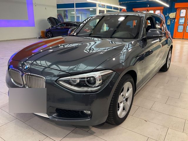 BMW 118i*Automatik*Kamera*Großes Navi*Schiebedach*