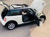 MINI Cooper Navi Sitzh Schiebed Einparkh Xenon 1A - gebrauchte MINI MINI aus dem Jahr 2012