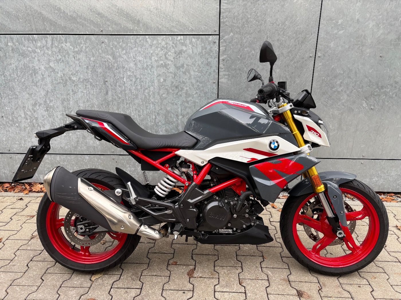 Fahrzeugabbildung BMW G 310 R Style Sport gepflegter Zustand