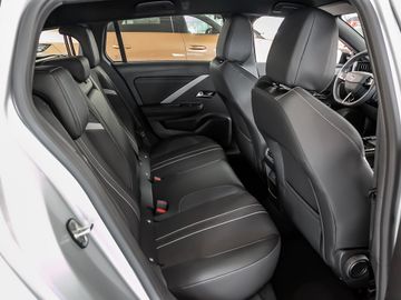 Opel Astra L Sports Tourer 1.2 GS AHK Navi 360 Kamera