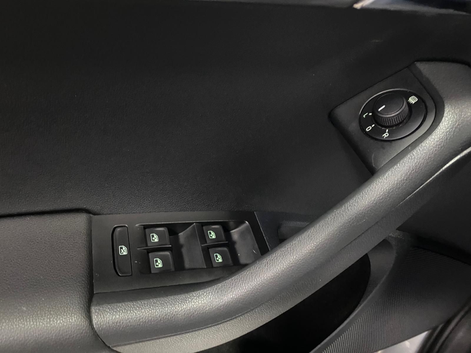 Fahrzeugabbildung SKODA Octavia 1.0 TSI Clever APP+KLIMA+PDC+SITZHEIZ+An