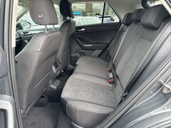 Fahrzeugabbildung Volkswagen T-Roc 2.0 TDI DSG Style KAMER AHK MISANO 19"