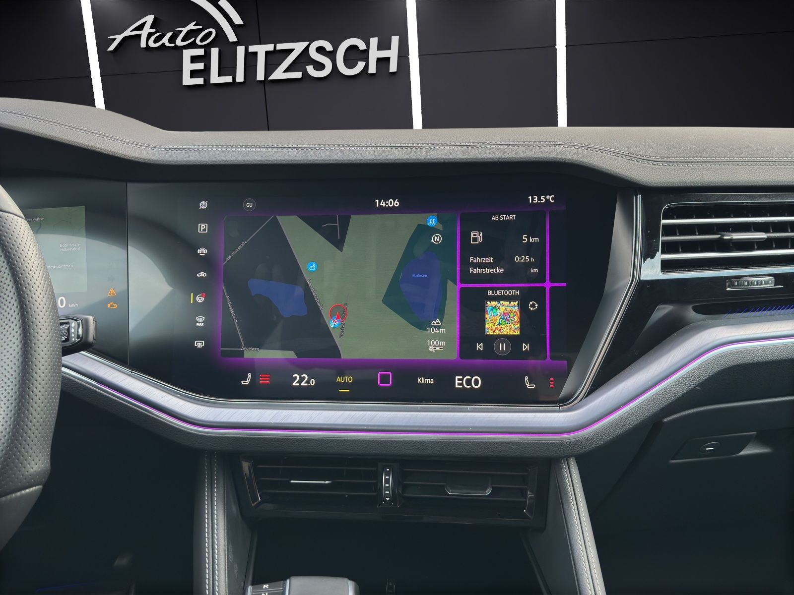 Fahrzeugabbildung Volkswagen Touareg 3.0 TDI 4M R-Line AHK MATRIX