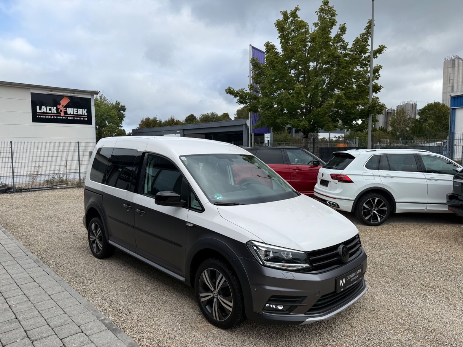 VW Caddy Caddy 2.0 TDI Alltrack 4Motion*DSG*Bi-Xenon*AHK*, Ansicht 4