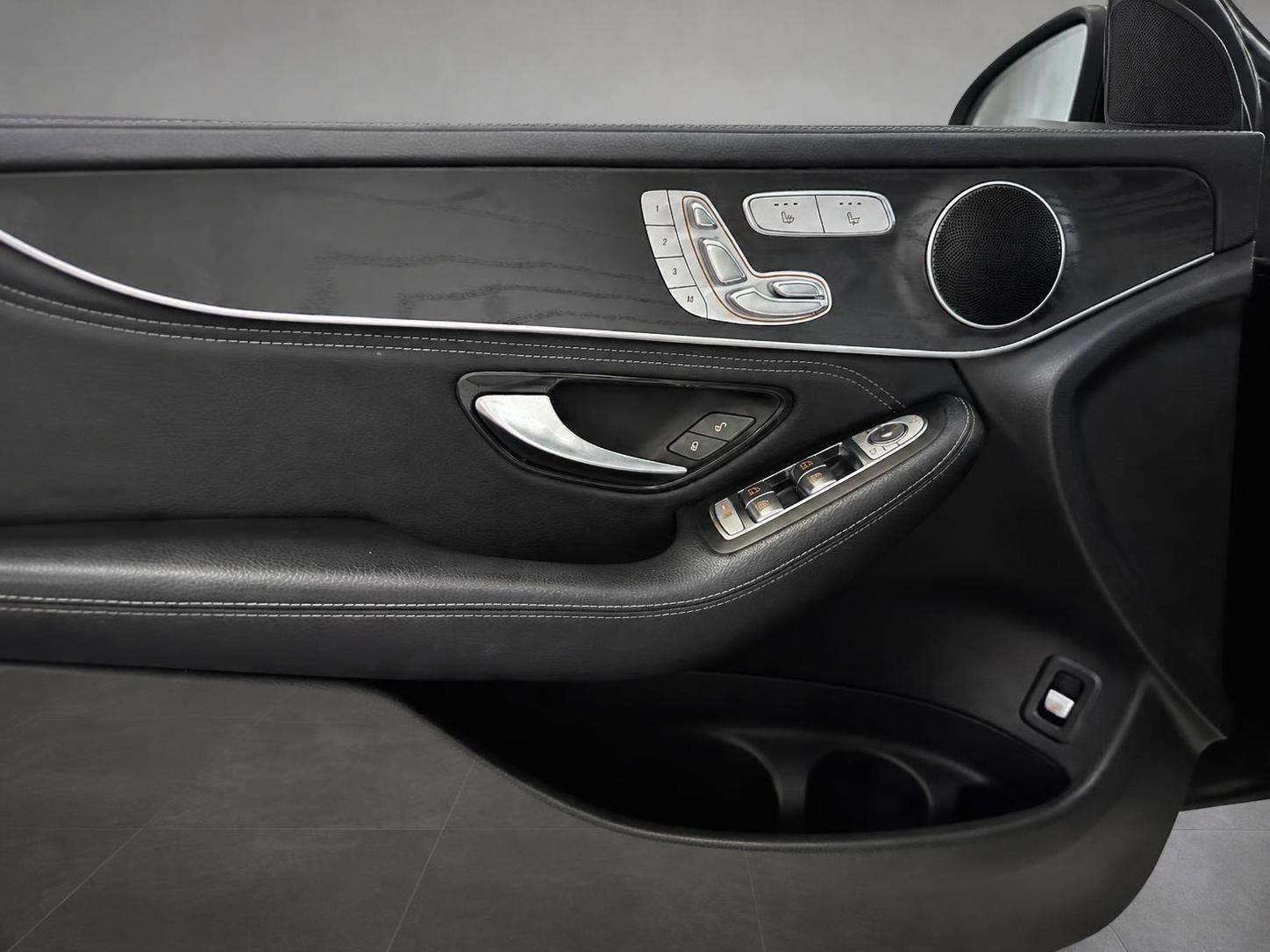 Mercedes-Benz GLC 300 Coupe  4Matic AMG Line  *1.Hd +TMP + LED