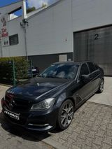 Mercedes-Benz C 250 CDI Automatik | AMG Optik | Leder | Xenon - Mercedes-Benz C 250 in Frankfurt (Main)