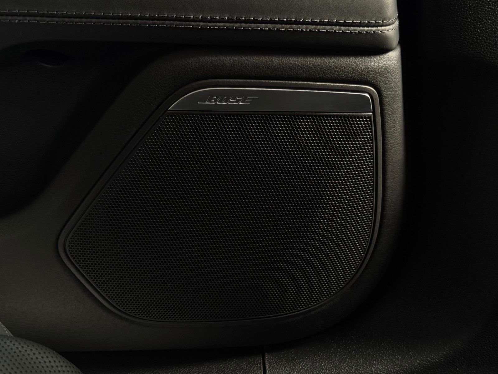 Fahrzeugabbildung Audi S7 SB 4.0 TFSI Quattro Akustik DCC BOSE Matrix