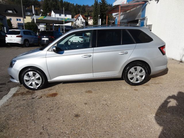 Fahrzeugabbildung Skoda Fabia Combi Ambition/65TKM/1.Hd/PDC/Klima