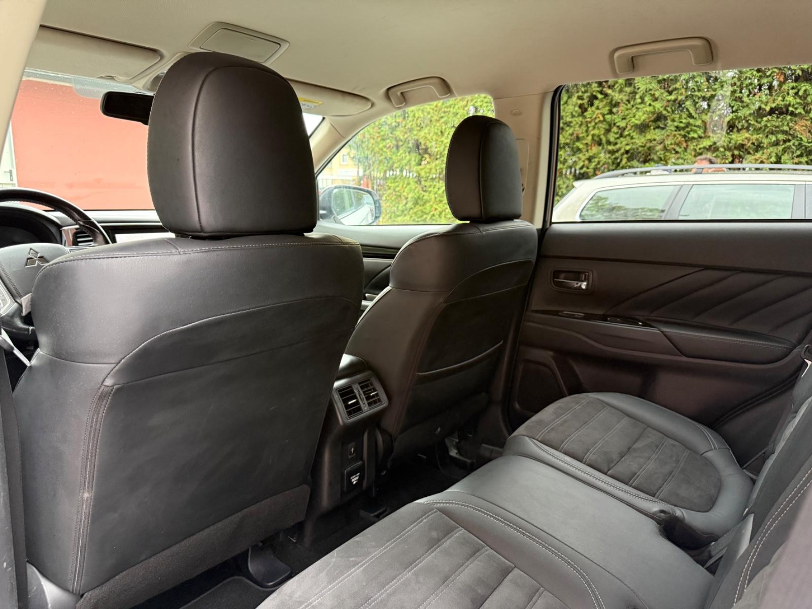 Mitsubishi Outlander 2.4 PHEV 4WD Spirit *Leder*Navi*Kamera