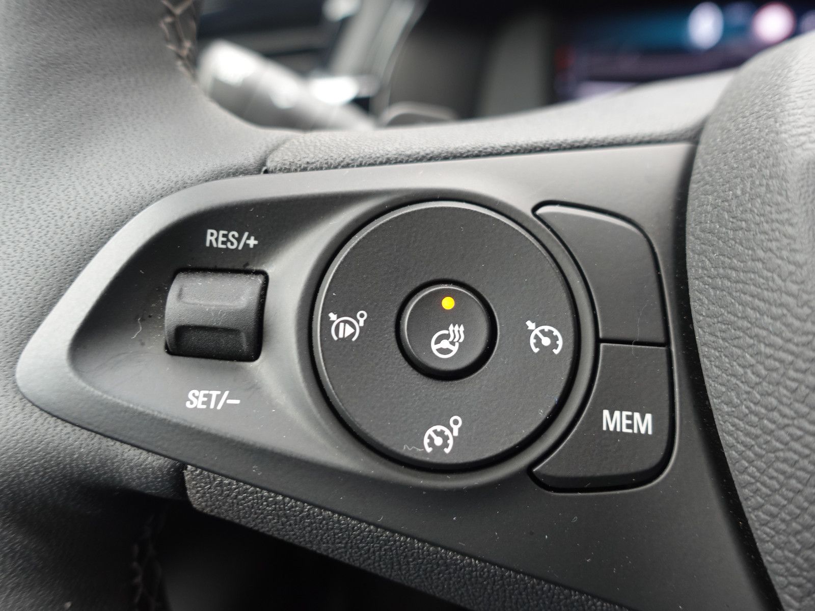 Fahrzeugabbildung Opel Corsa GS 1.2T,Navi,Kamera,Sitzhzg,Allwetter,LED