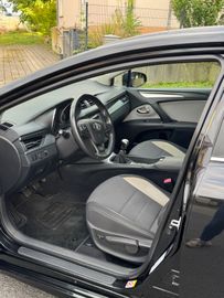 Toyota Avensis - 8