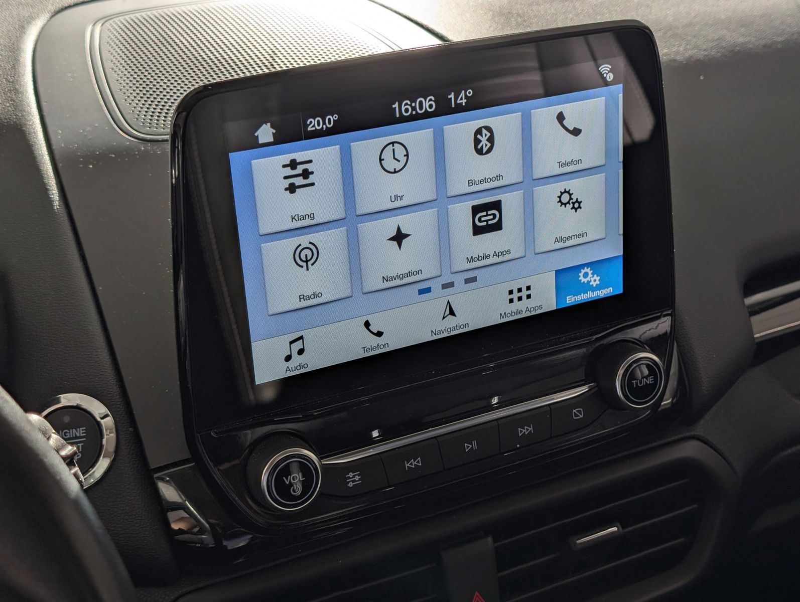 FORD EcoSport  1.0 EcoBoost Titanium Automatik Navi – Bild 23