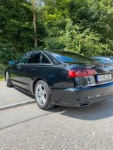 Audi A6 3.0 TDI 160kW Quattro S tronic - Audi in München: Q1