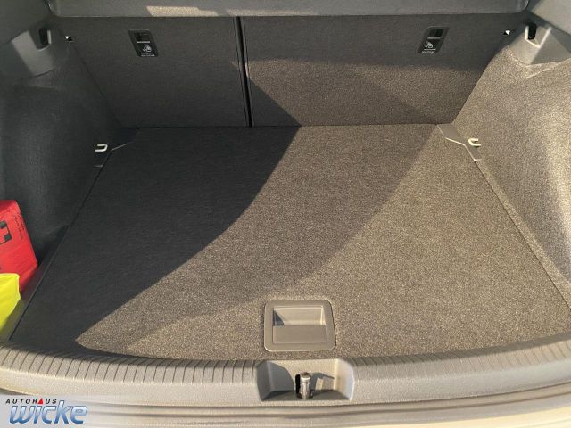Taigo 1.0 TSI R-Line KLIMA VW CONNECT PDC REAR