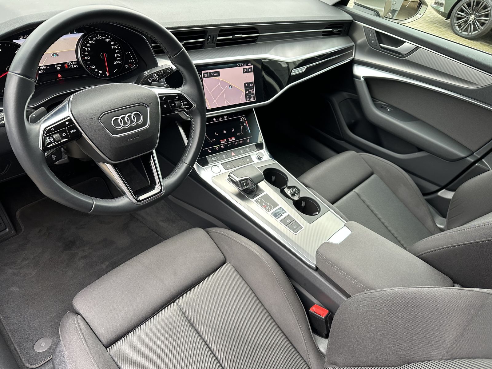 Fahrzeugabbildung Audi A6 Avant 40 TDI Qu Sport NAV+LED+CARPLAY+1HD+PP