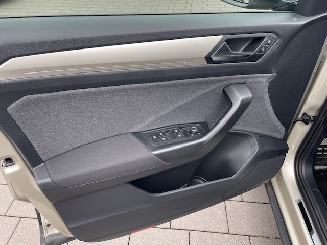 T-Roc 1.0 TSI MOVE  Navi LED Apple CarPlay Andro
