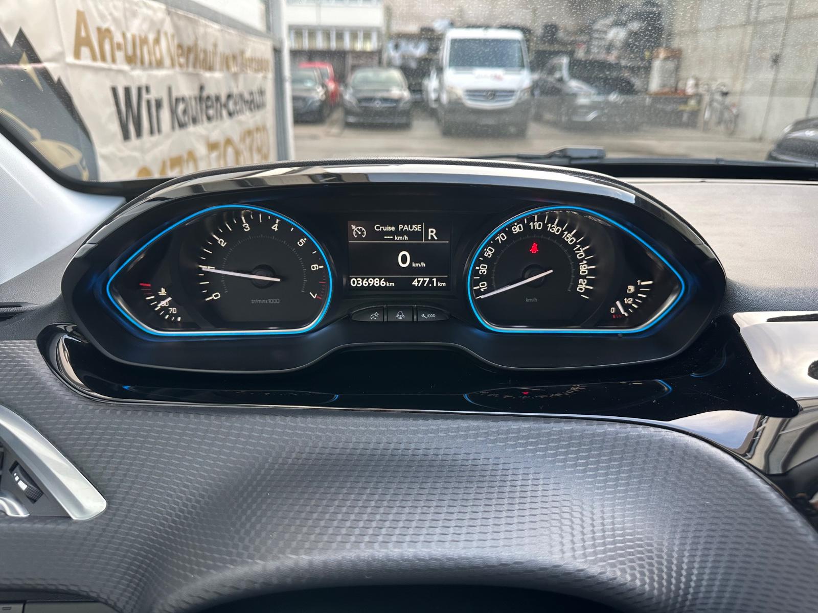 Peugeot 2008 Crossway T-Leder R-Kamera Panorama-Dach
