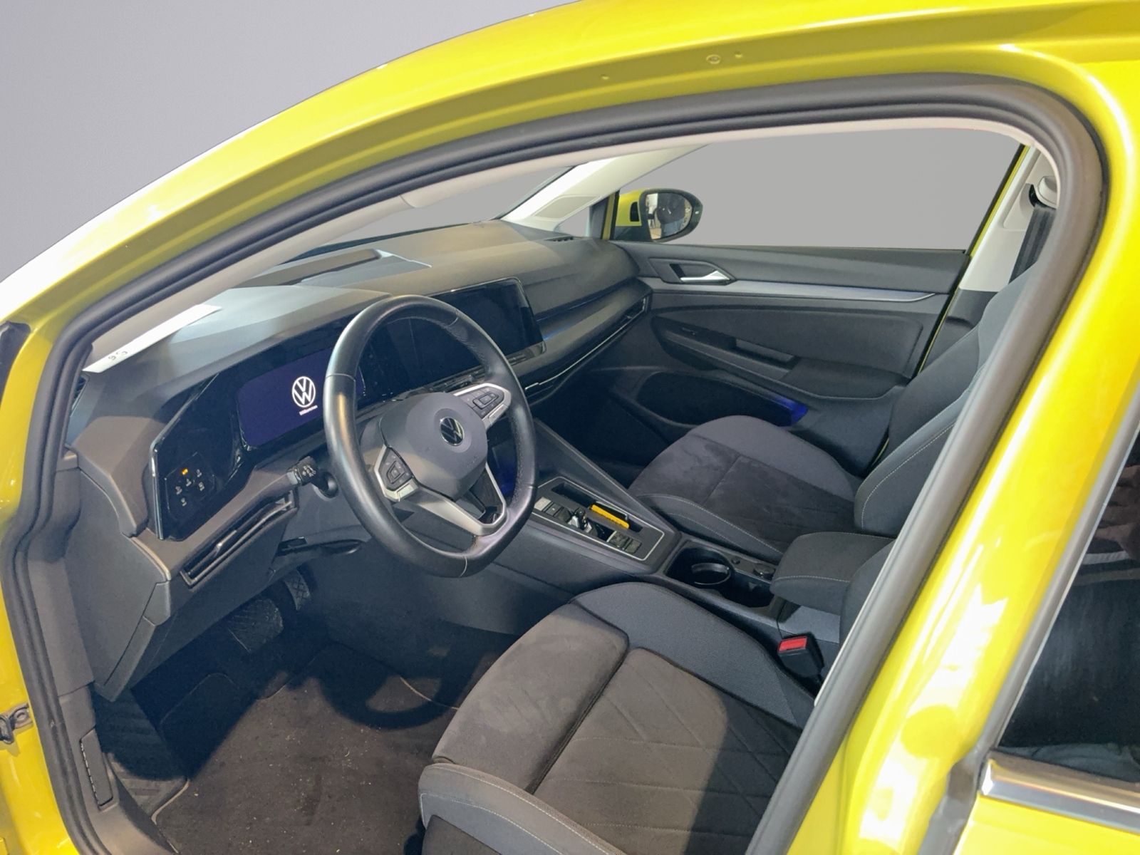 Golf VIII 1.5 TSI Style RFK,NAV,SHZ,LED+.