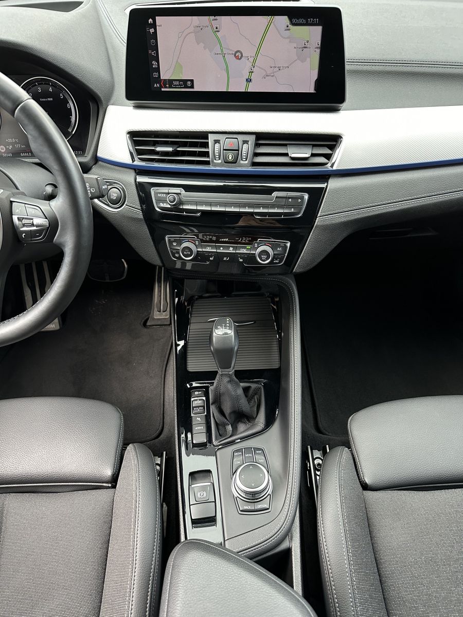 Fahrzeugabbildung BMW X2 xDrive25e M-Sport NAV+LED+HEAD-UP+ACC+19ZO+PP