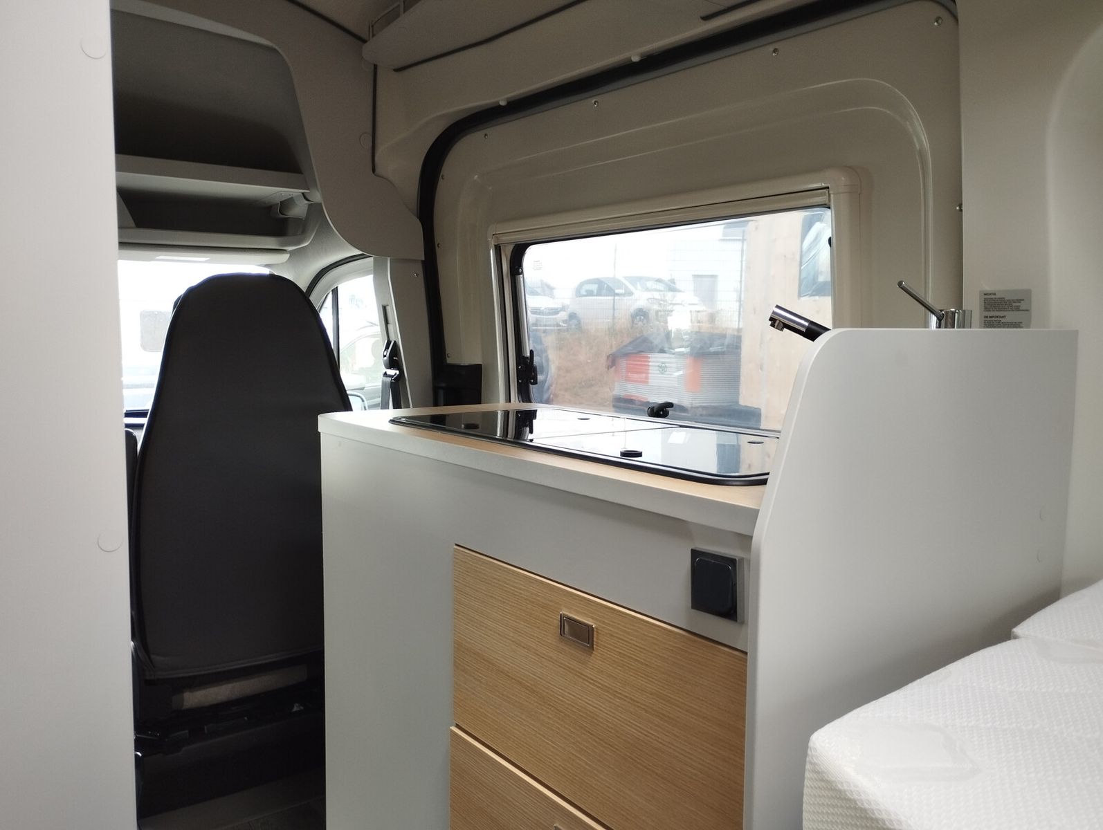 Fahrzeugabbildung Karmann Dexter 570 4x4