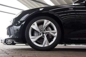 Audi A4 Avant 40 TDI S-line Optik blackLEDNAVIPANO