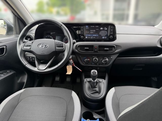 Fahrzeugabbildung Hyundai i10 Edition 30 1.0 +KLIMA+CARPLAY+SHZ+TEMPOMAT+U