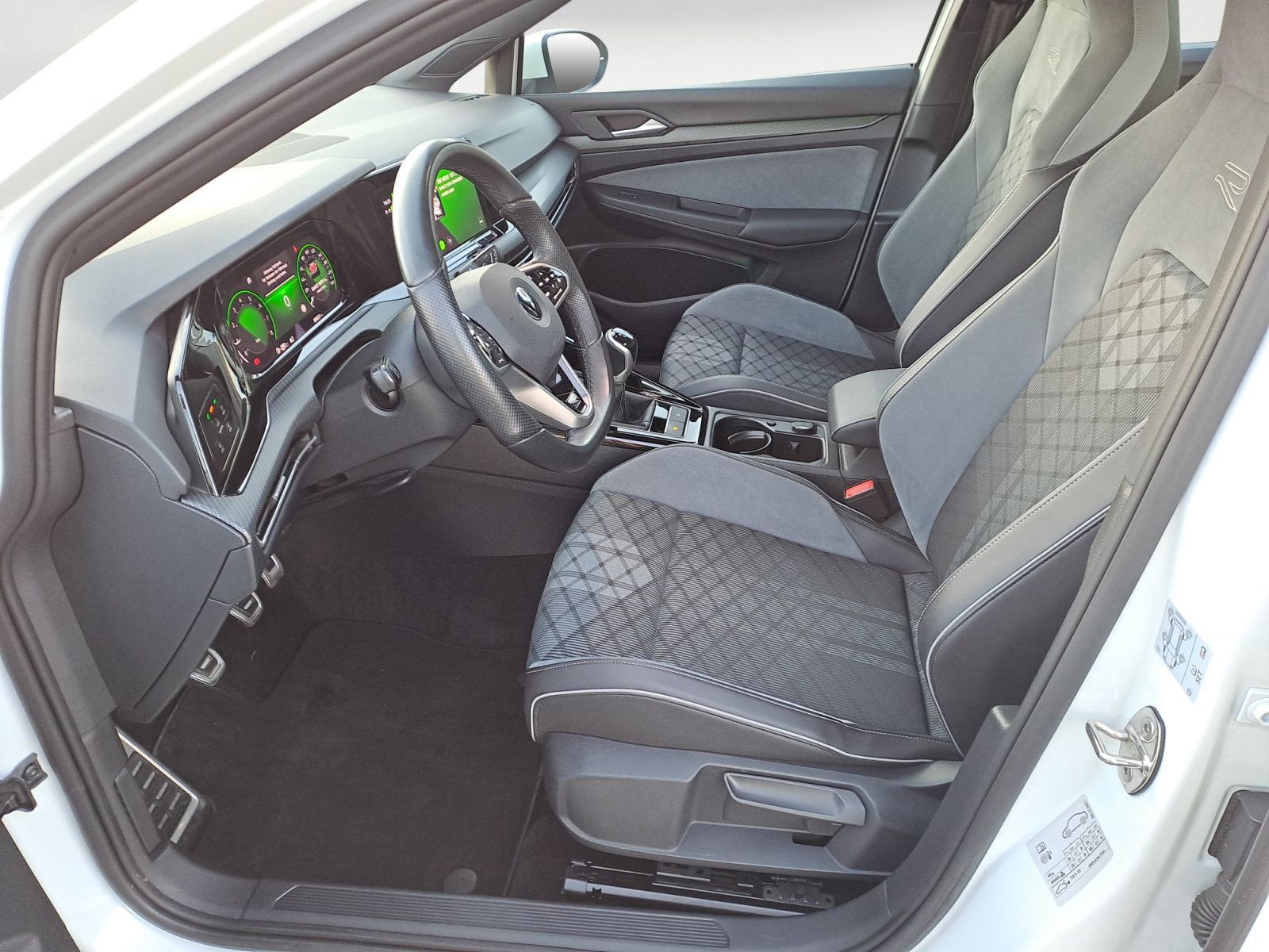 Volkswagen Golf - Bild 8