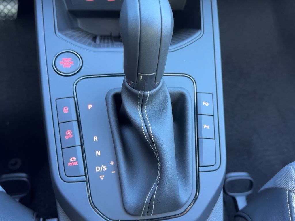 Fahrzeugabbildung SEAT Arona FR Facelift, Navi, 18'', Sitzh.,VOLL-LED