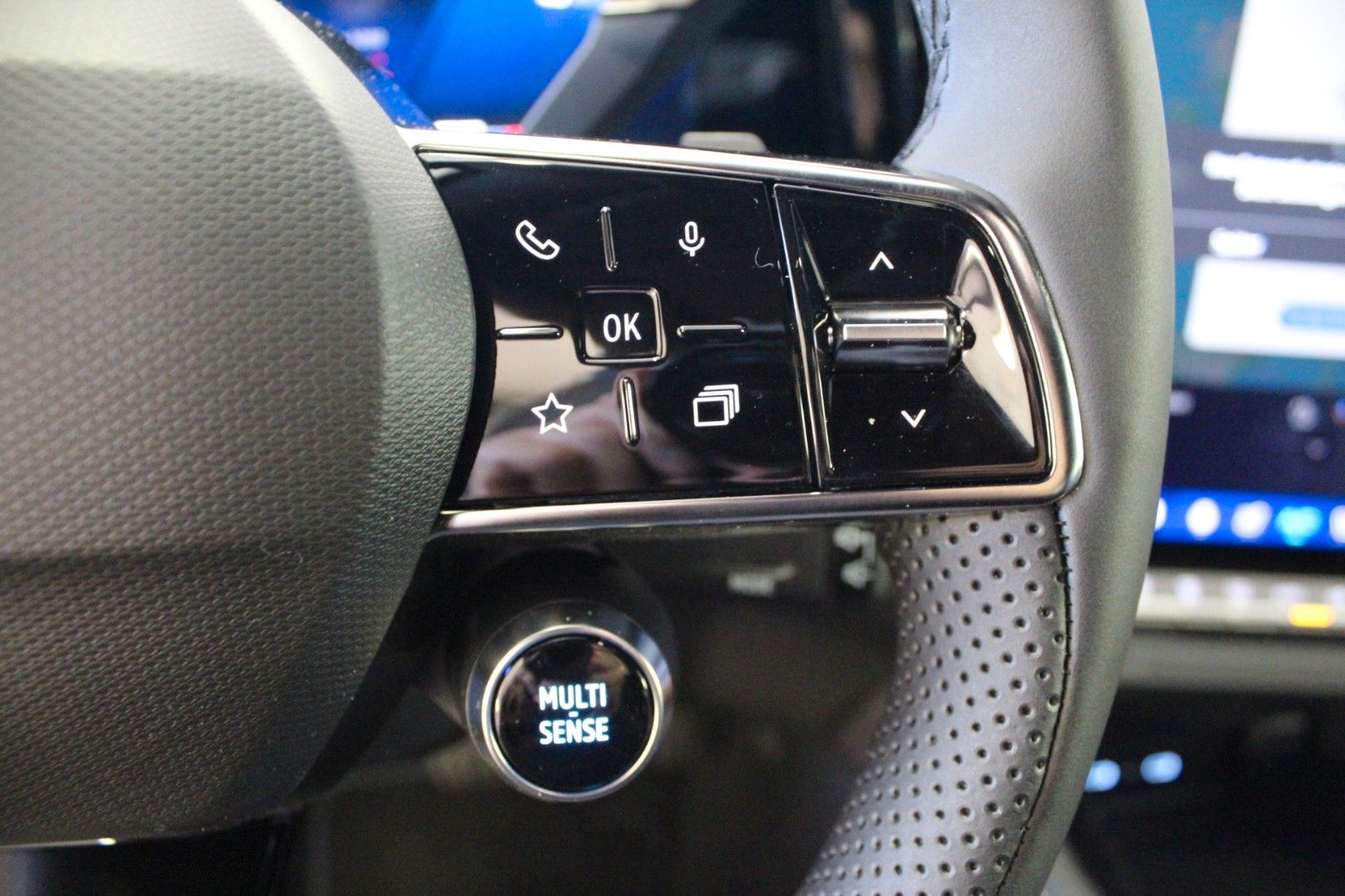 Fahrzeugabbildung Renault Austral Mild Hybrid 160 Techno *Allwetterreifen*