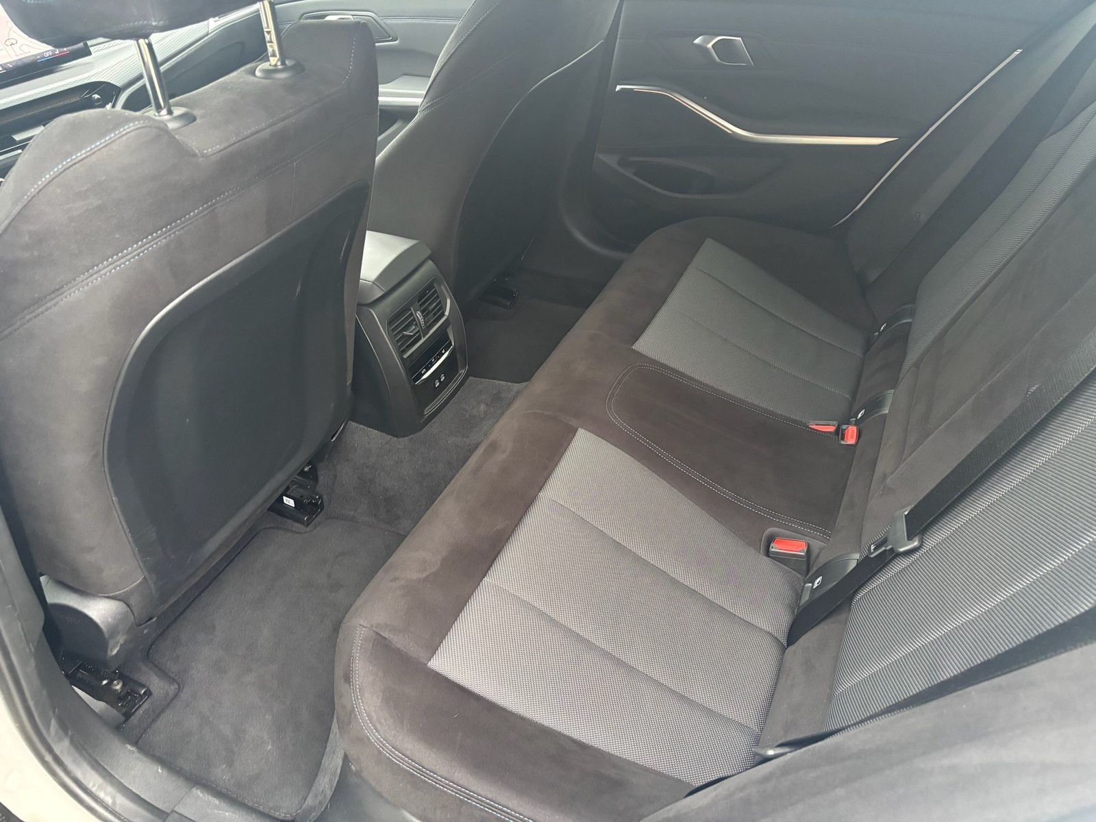 BMW 330 - Bild 17