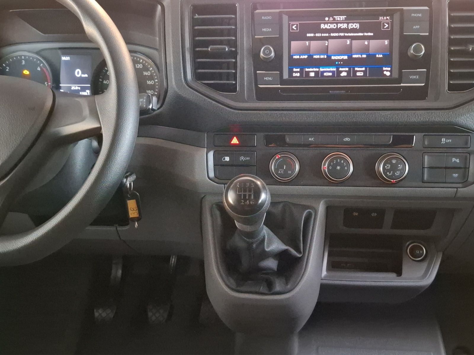 Fahrzeugabbildung Volkswagen Crafter Kasten 35 LR HD Klima DAB GRA RFK