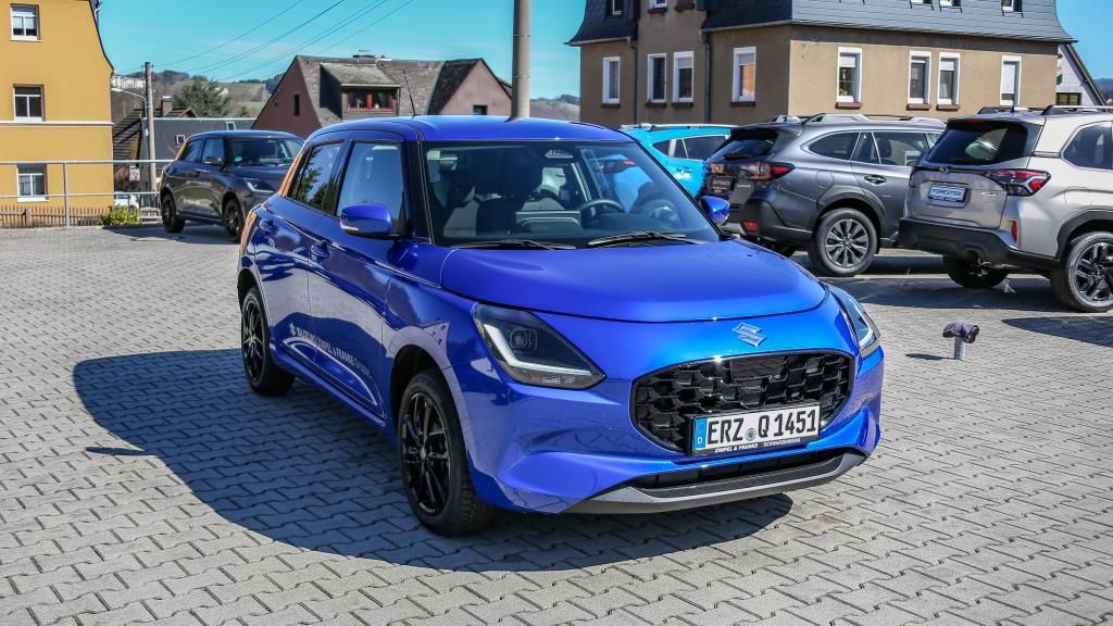 Autohaus Zimpel & Franke - Suzuki SWIFT COMFORT+ ALLGRIP HYBRID LED+NAVI+SHZ - Bild 2 Autohaus Zimpel & Franke - Suzuki SWIFT COMFORT+ ALLGRIP HYBRID LED+NAVI+SHZ - Bild 2