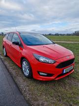 Ford Focus 1,5 EcoBoost 110kW ST-Line Red Turnier... - Ford Focus: ST Line Red