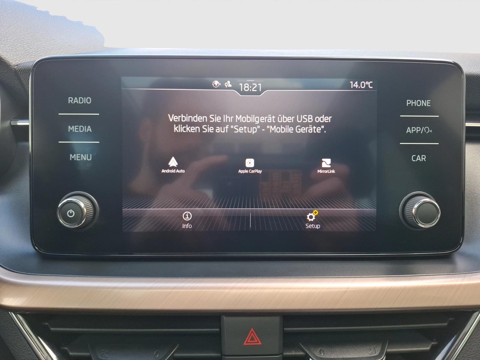 Skoda Scala TSI Style DSG LED VC Pano ACC RFK SH 18"