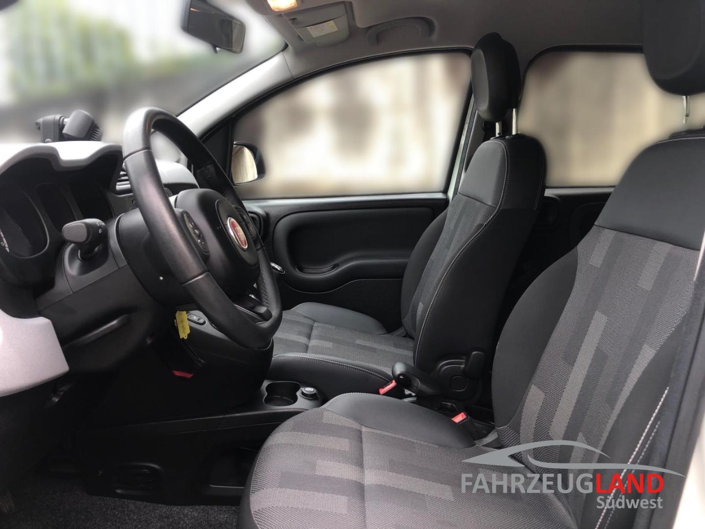 Fiat Panda City Cross Klimaautomatik Einparkhilfe hin