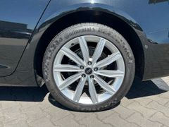 Fahrzeugabbildung Audi A6 Avant 2.0 TDI quattro Stronic LED ACC Leder