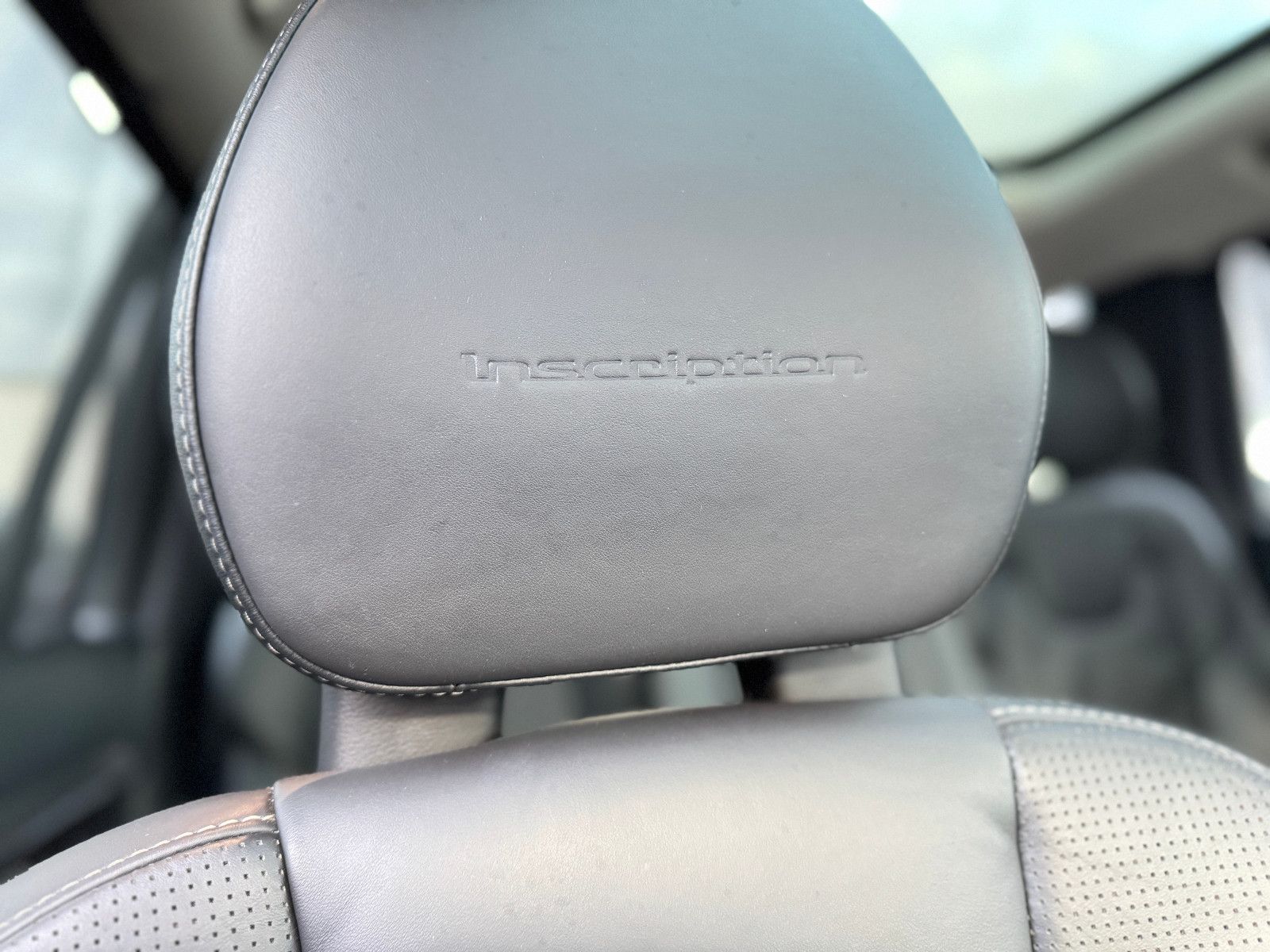 Fahrzeugabbildung Volvo XC90 INSCRIPTION AWD PANO HUD SITZKLIMA MEMORY